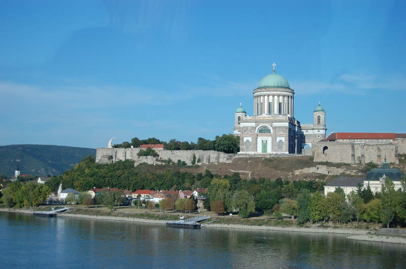  Esztergom zwany po polsku Ostrzyhomiem ok. 50 km od Budapesztu - Węgry