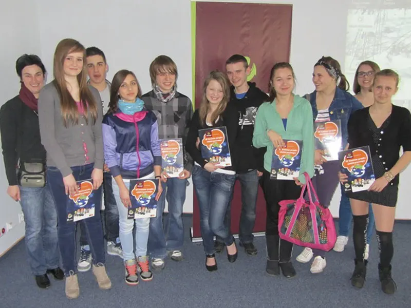 Grupa młodzieży z Gimnazjum nr 12 w Olsztynie