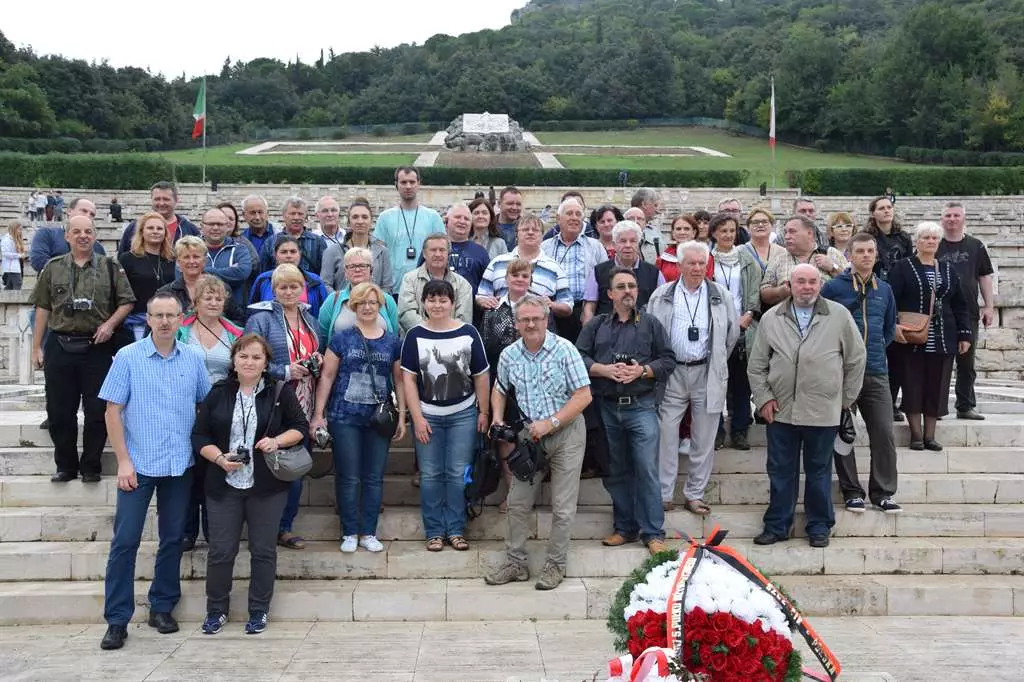 Uczestnicy wycieczki SEP na Monte Cassino