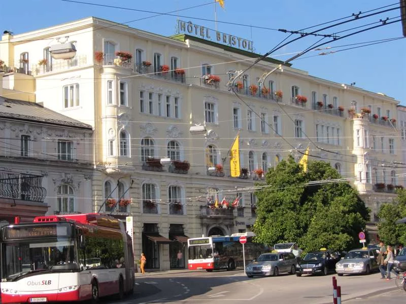 Hotel BRISTOL w Saltzburgu, który jako pierwszy posiadał oświetlenie elektryczne.